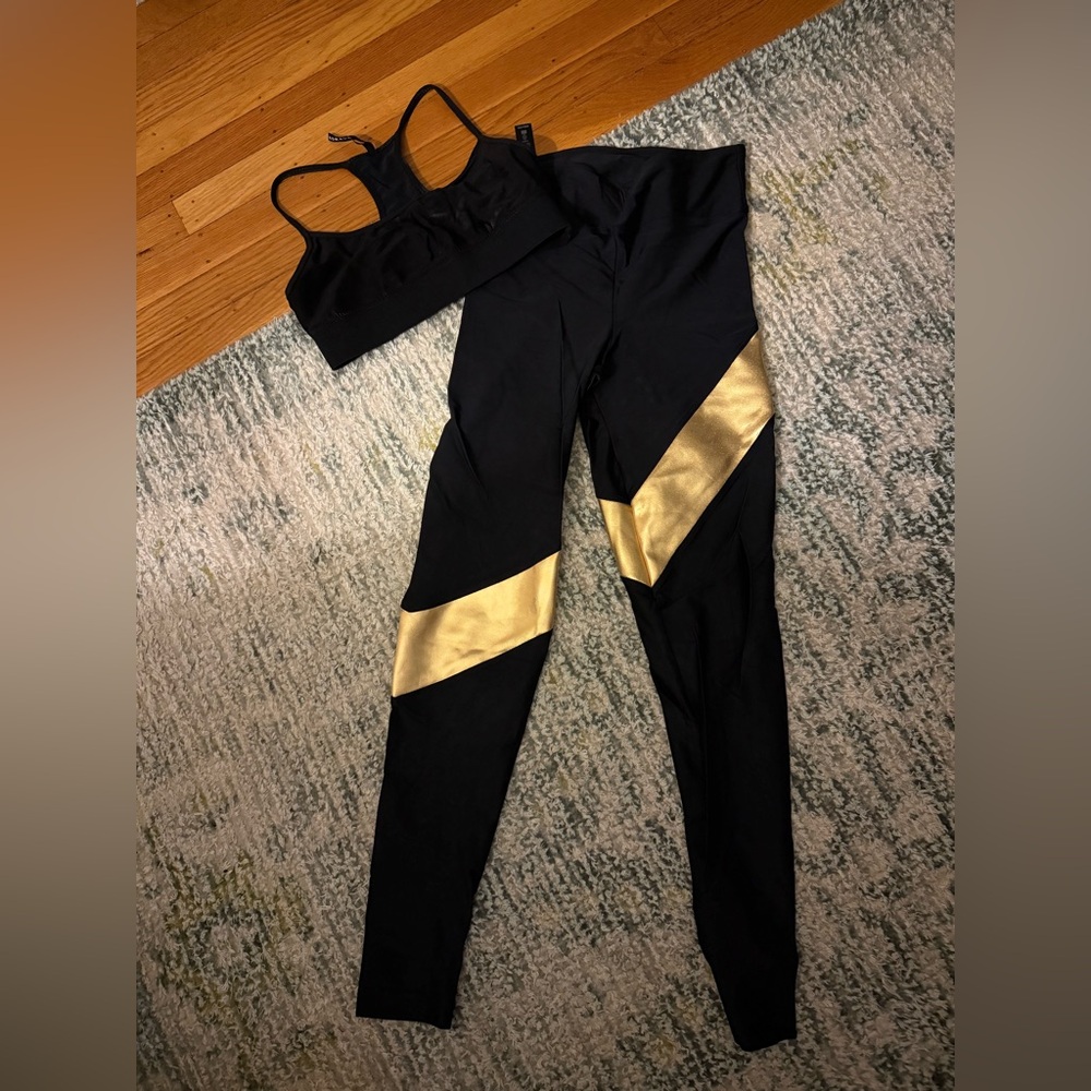 Koral workout set size small. Wore maybe once or twice.